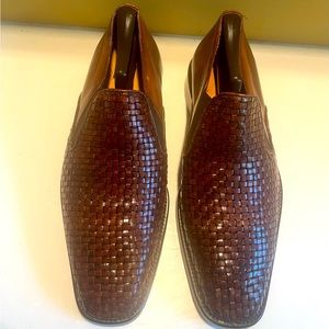 Saks Fifth Avenue shoes size 11